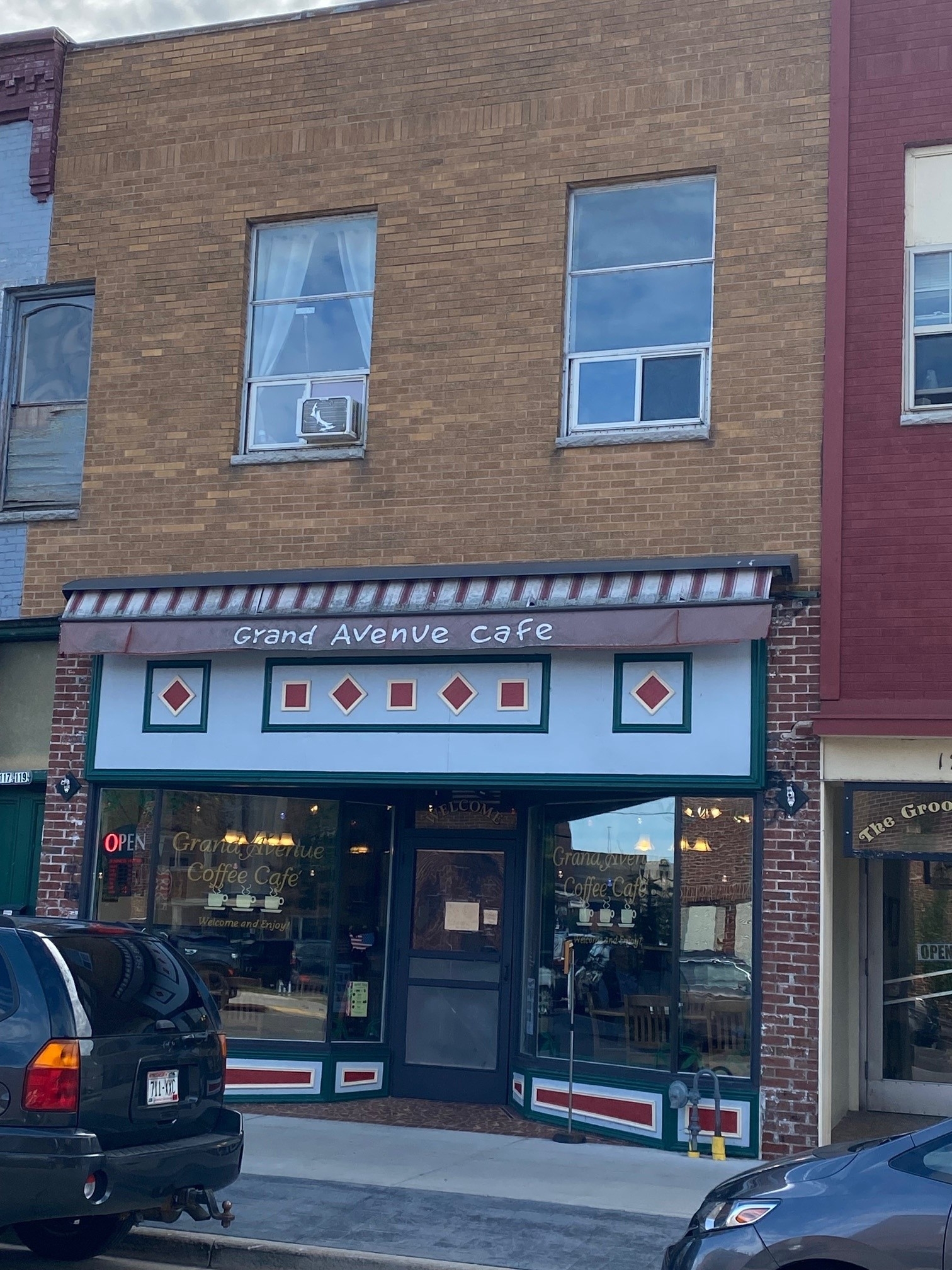 119 1/2 West Grand Ave #A