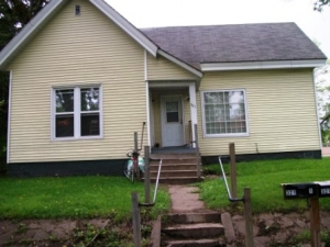 321 Chippewa St. #1